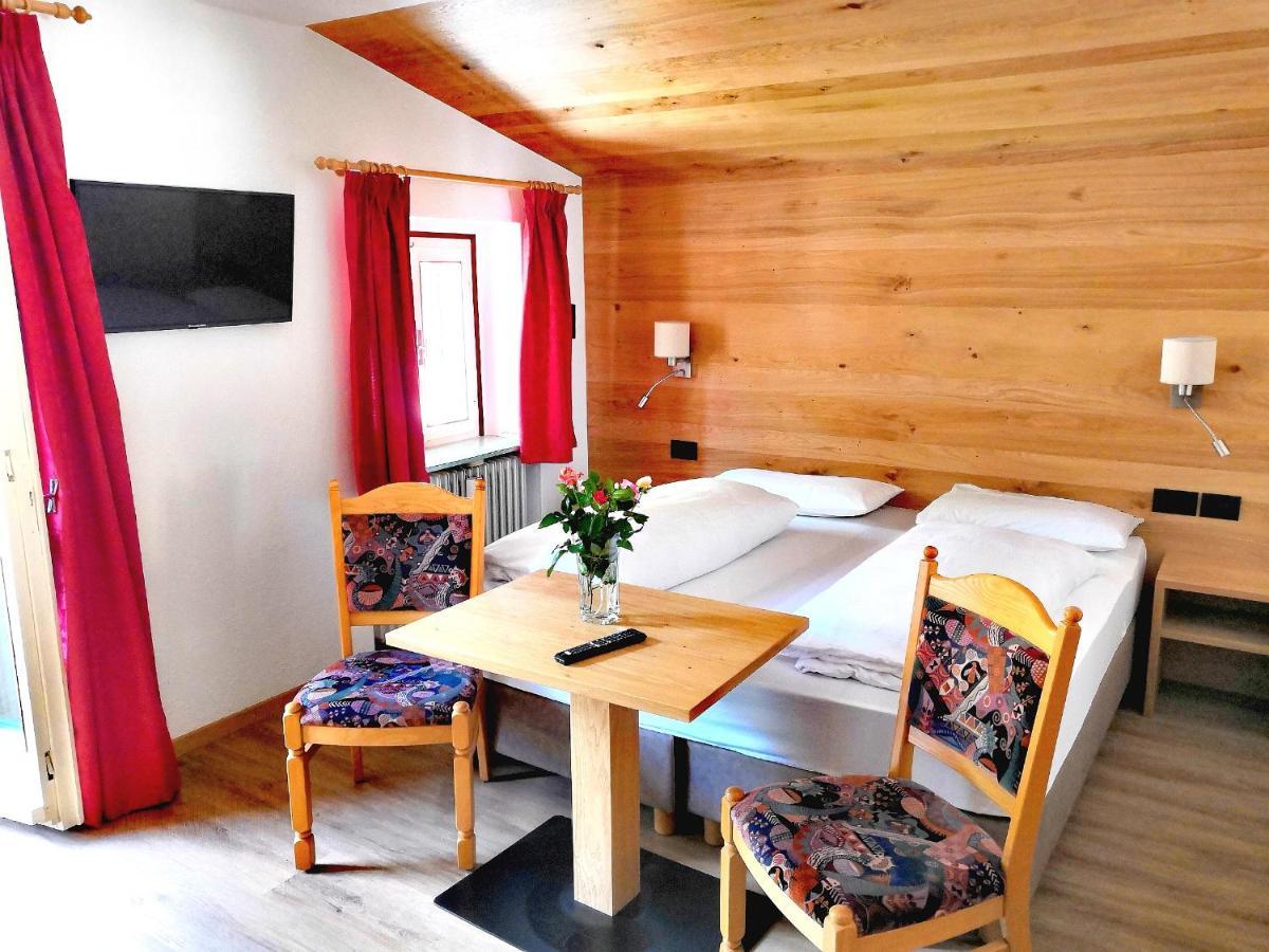 Garni Gabrieli Bed & Breakfast Corvara In Badia Exterior foto