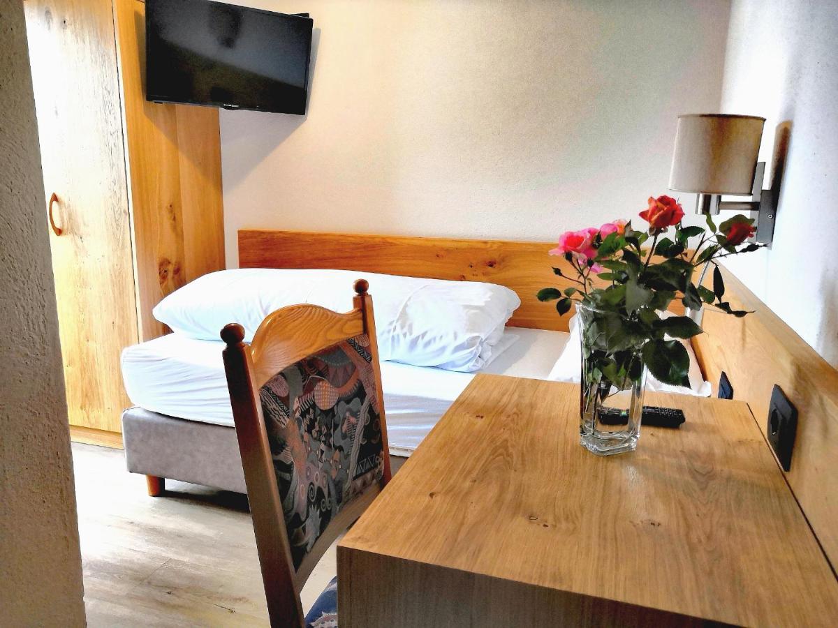 Garni Gabrieli Bed & Breakfast Corvara In Badia Exterior foto