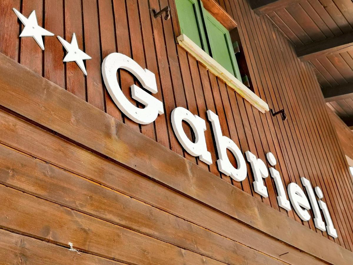 Garni Gabrieli Bed & Breakfast Corvara In Badia Exterior foto