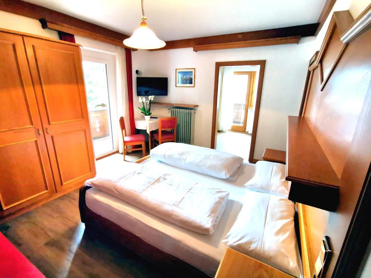 Garni Gabrieli Bed & Breakfast Corvara In Badia Exterior foto